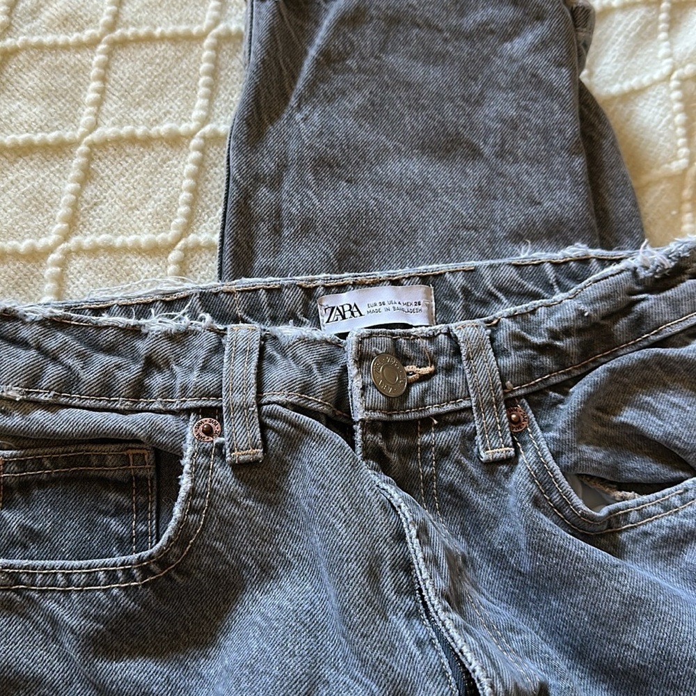 Zara - Picture 2 of 4